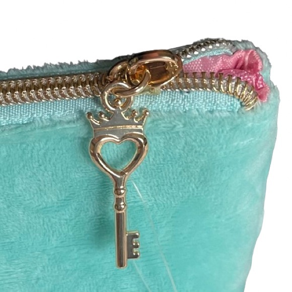 NEW Juicy Couture Light Blue Velour Cosmetic Makeup Travel Bag & Bottle - Picture 5 of 14